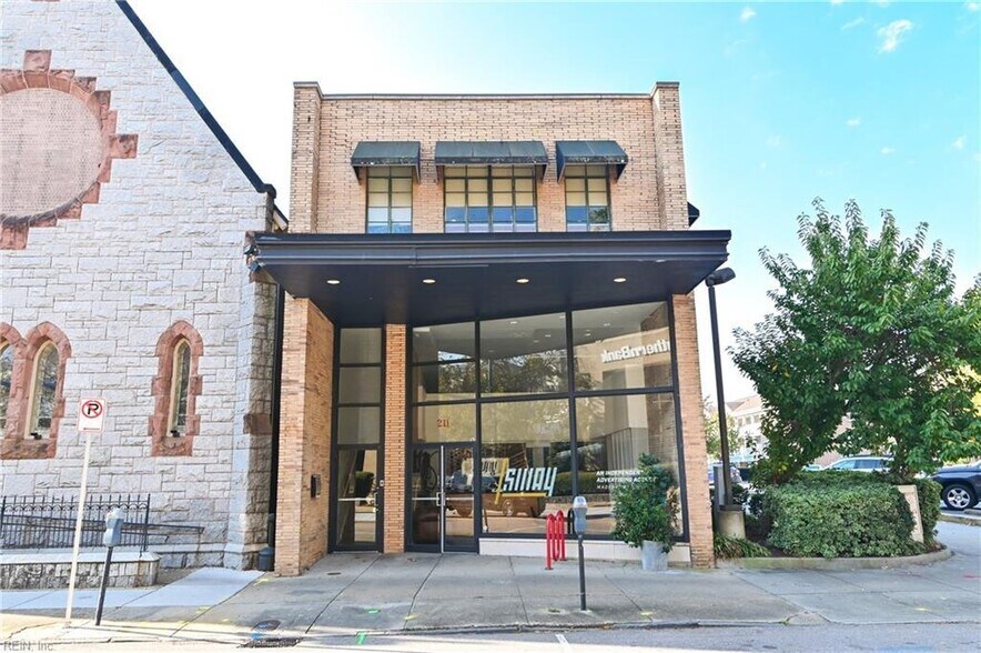 211 W Freemason St, Norfolk, VA à vendre - Photo du bâtiment - Image 1 de 36