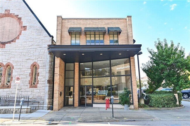 Plus de détails pour 211 W Freemason St, Norfolk, VA - Bureau à vendre