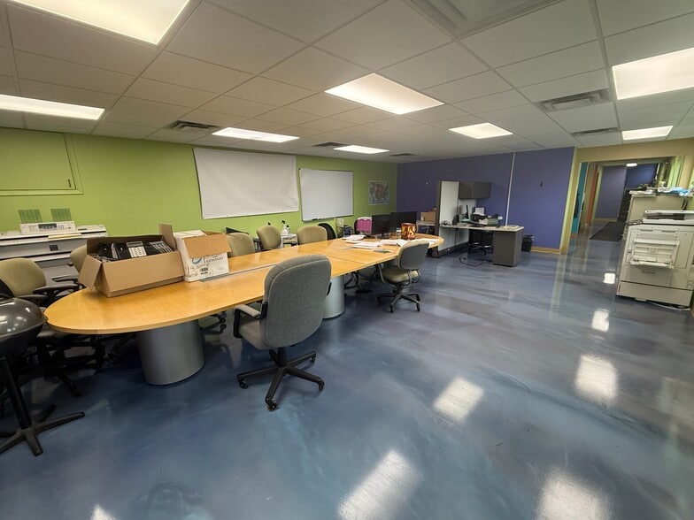 3996 Mt Royal Blvd, Allison Park, PA à vendre - Photo du bâtiment - Image 2 de 20