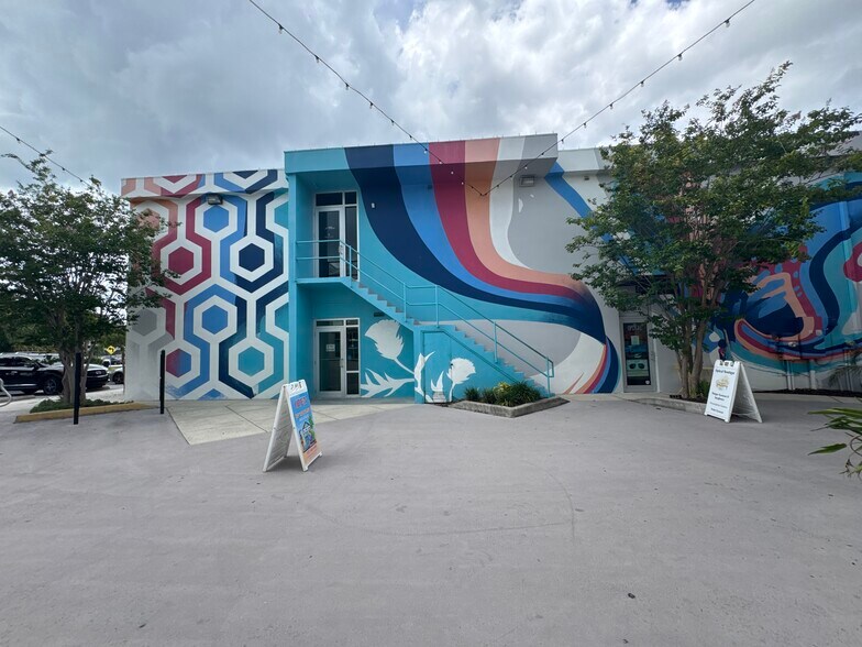 748 Broadway, Dunedin, FL à louer - Photo du bâtiment - Image 2 de 13