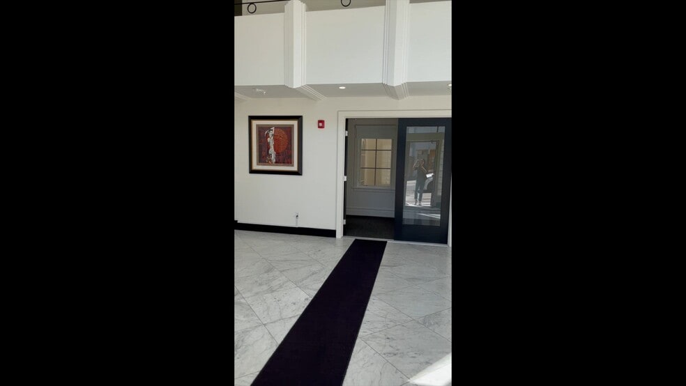 320-330 Judah St, San Francisco, CA for lease - Commercial Listing Video - Image 3 of 32