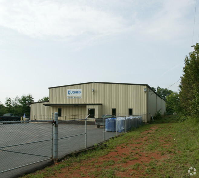 1030 Thousand Oaks Blvd, Greenville, SC for lease - Building Photo - Image 2 of 10