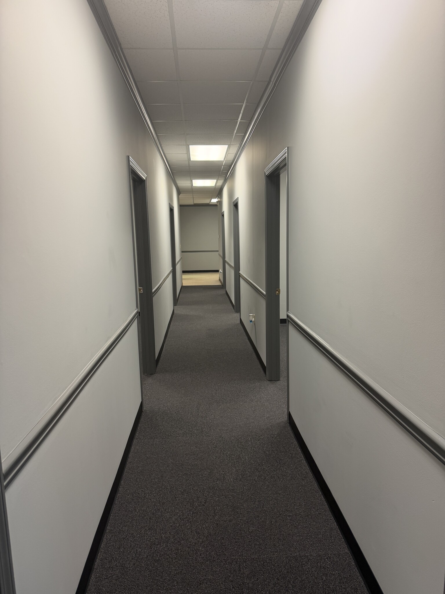 120 Gloster Rd NW, Lawrenceville, GA for lease Interior Photo- Image 1 of 16
