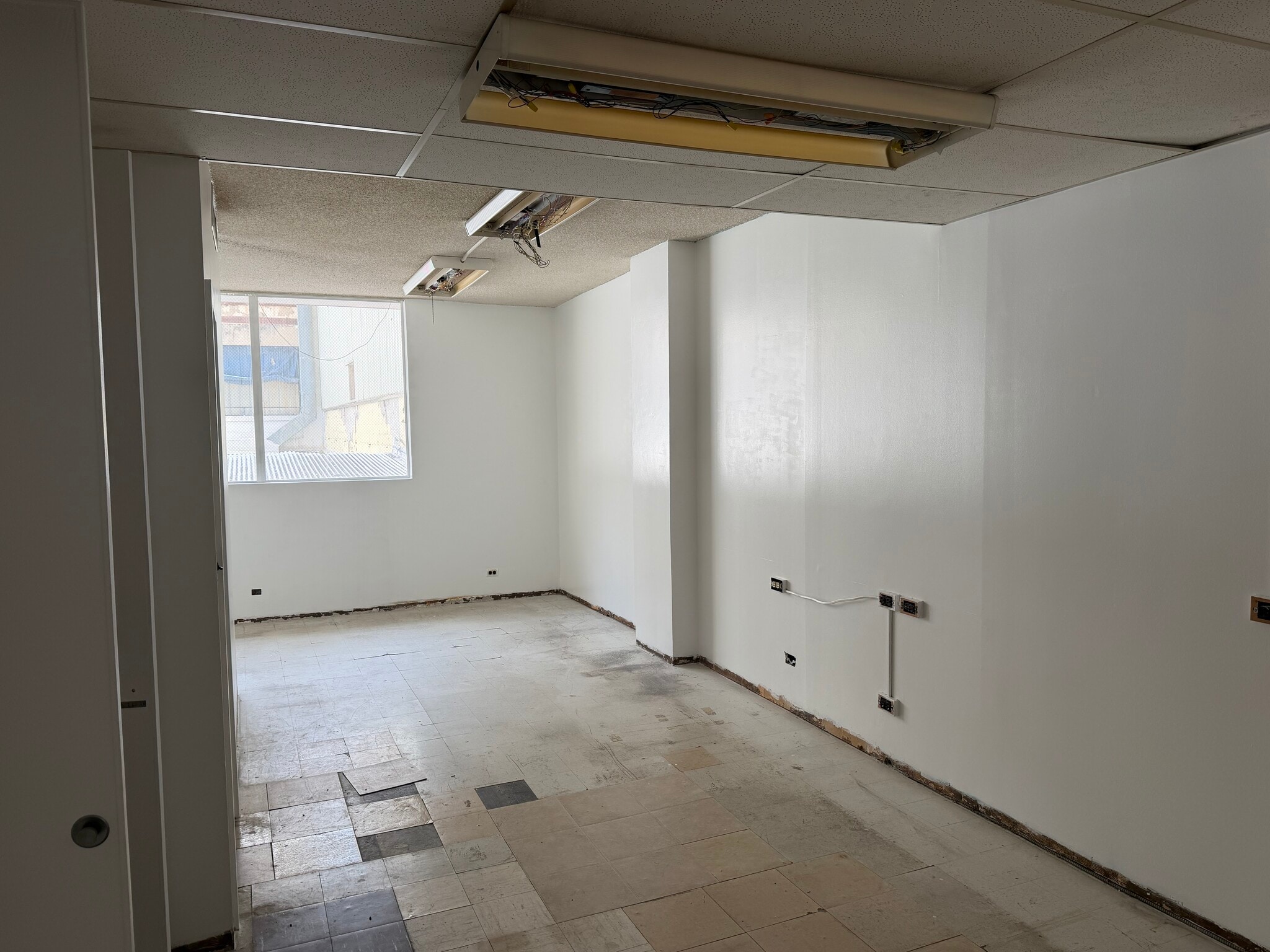 1149-1159 Bethel St, Honolulu, HI for lease Interior Photo- Image 1 of 3