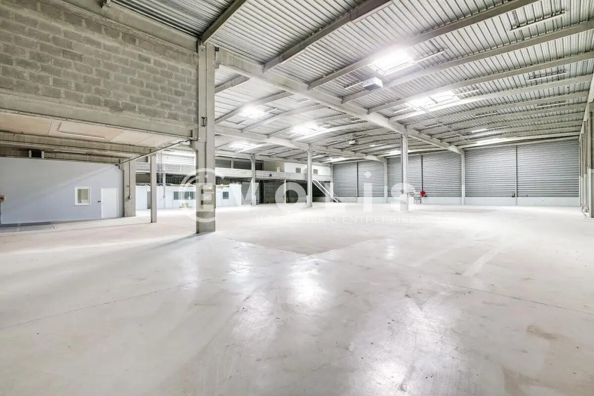 Industrial in Évry-Courcouronnes for lease Interior Photo- Image 1 of 8