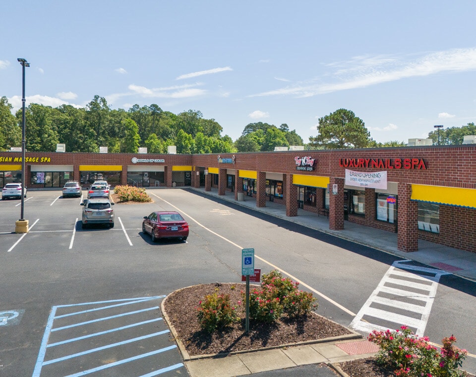 12638 Jefferson Ave, Newport News, VA for lease Building Photo- Image 1 of 3