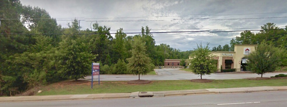 1084 Lake Murray Blvd, Irmo, SC à vendre - Photo du bâtiment - Image 2 de 8