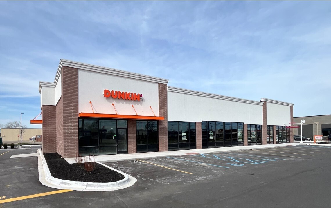 13355 E 10 Mile Rd, Warren, MI à louer Photo principale- Image 1 de 5