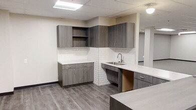 555 Briarwood Cir, Ann Arbor, MI for lease Interior Photo- Image 2 of 4