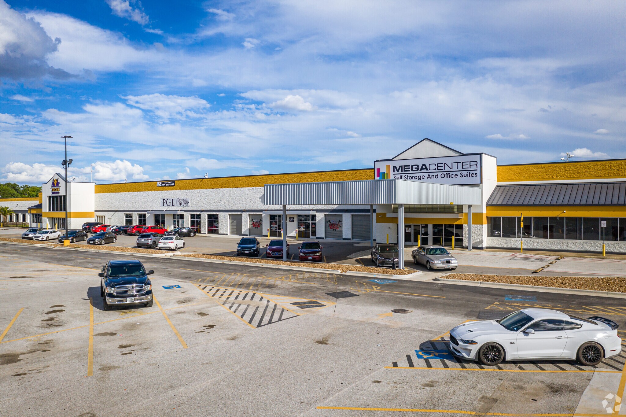 7075 FM 1960 Rd W, Houston, TX à louer Photo principale- Image 1 de 23