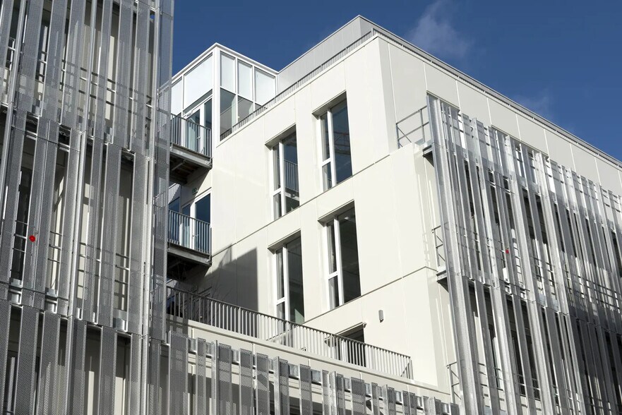 130 Rue De Lourmel, Paris à louer - Photo du bâtiment - Image 3 de 3