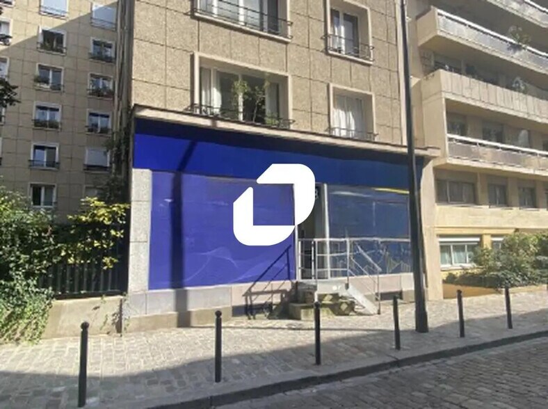 Office in Paris for sale - Building Photo - Image 1 of 4