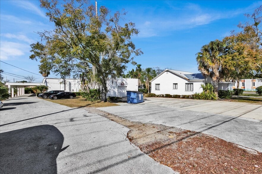 233 N 9th St, Haines City, FL à louer - Photo du bâtiment - Image 3 de 7