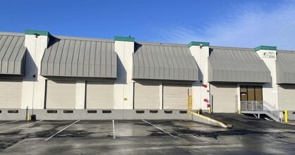 3571-3599 NW Yeon Ave, Portland, OR for lease Interior Photo- Image 1 of 3