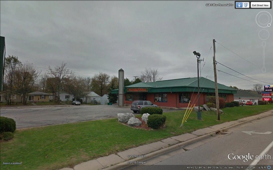 3615 N Wisconsin Ave, Peoria, IL for lease - Building Photo - Image 1 of 3