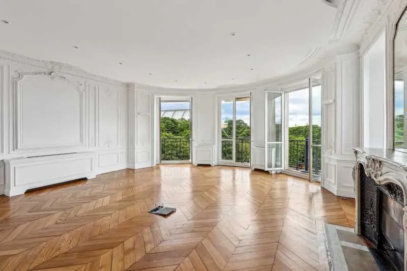 1 Rue François Ier, Paris for lease Interior Photo- Image 1 of 2