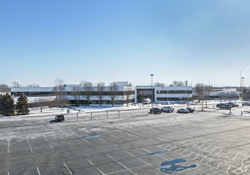 600 Corporation Dr, Pendleton, IN à louer - Photo du bâtiment - Image 3 de 5