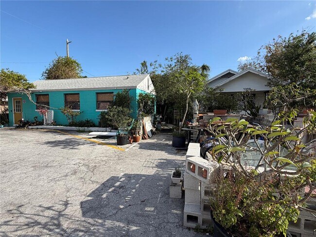 More details for 7300 Central Ave, Saint Petersburg, FL - Retail for Sale