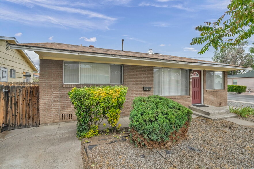 908 12th St, Sparks, NV for sale - Building Photo - Image 2 of 31