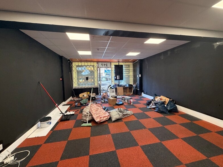217 Tarring Rd, Worthing for lease - Interior Photo - Image 3 of 7