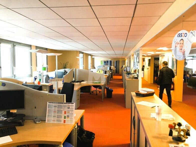 Bureau dans Évry-Courcouronnes à vendre - Photo intérieure - Image 3 de 11