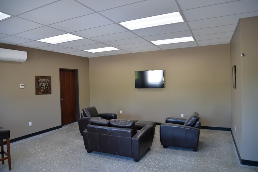 9049 Horseshoe Bend Rd, Eagle, ID à vendre - Photo du bâtiment - Image 2 de 8