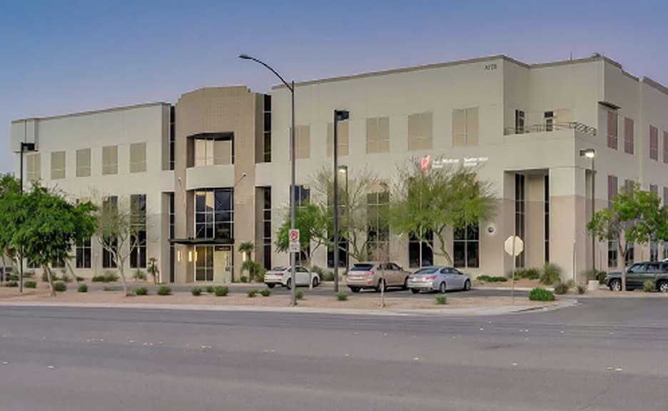 Fort Apache Corporate Center portfolio of 2 properties for sale on LoopNet.ca - Building Photo - Image 2 of 7