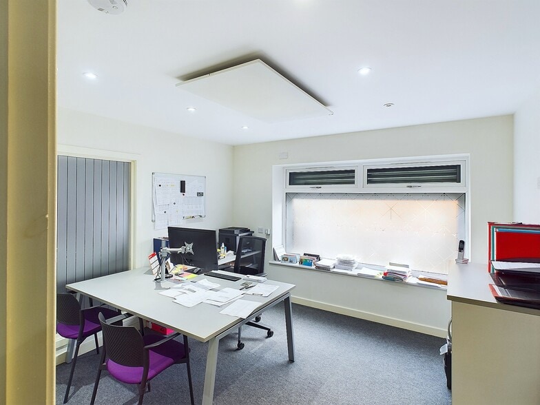 39A Trades Ln, Dundee for lease - Building Photo - Image 3 of 14