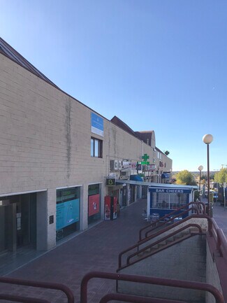 Plus de détails pour Commerce de détail à vendre