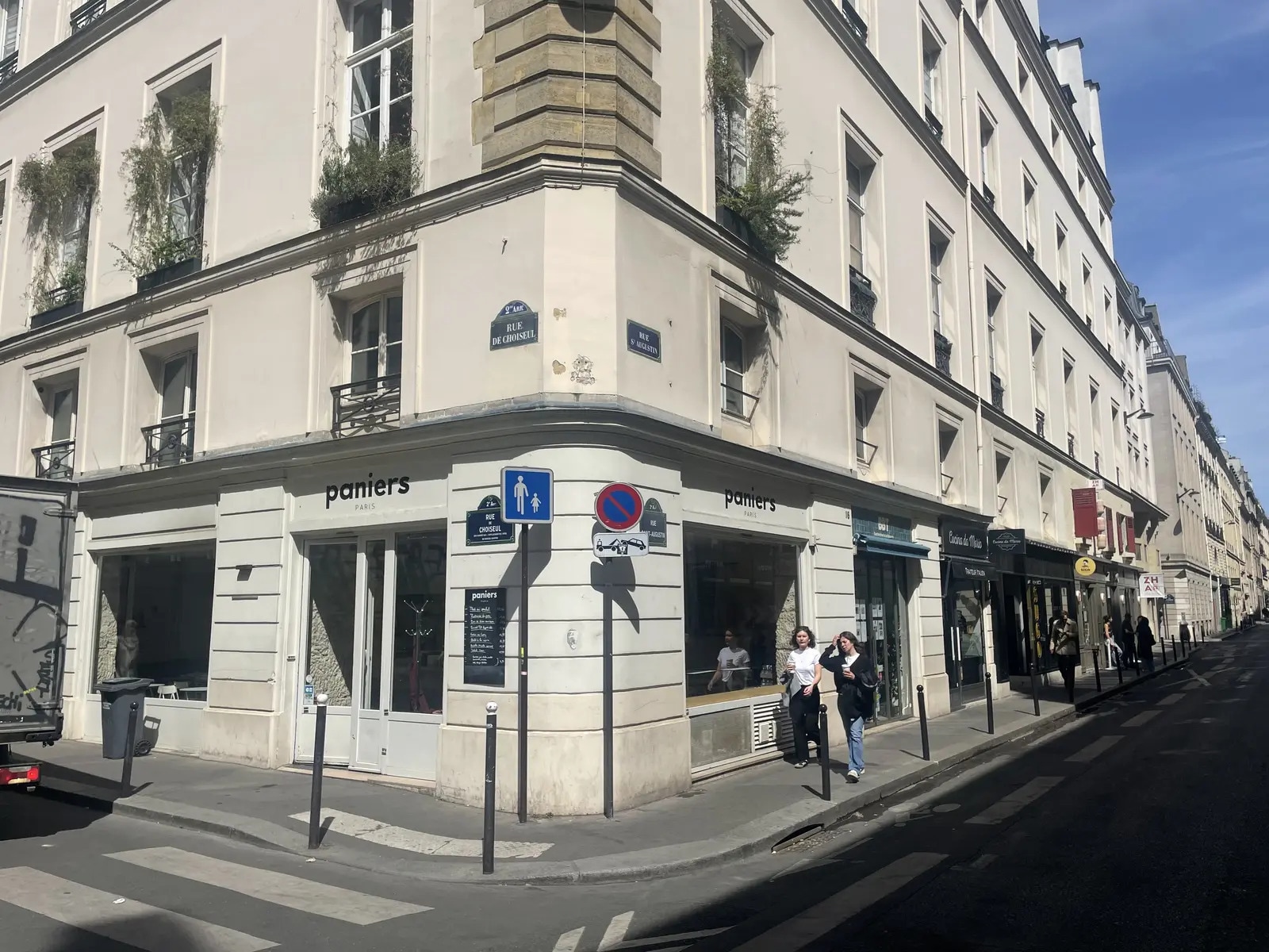 2 Rue De Choiseul, Paris for lease Building Photo- Image 1 of 9