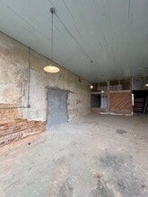 73 North Ave, Comer, GA for lease Interior Photo- Image 2 of 8