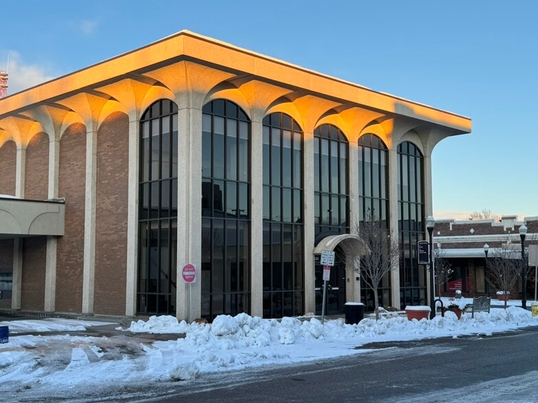 320 A St, Idaho Falls, ID for sale - Building Photo - Image 1 of 13