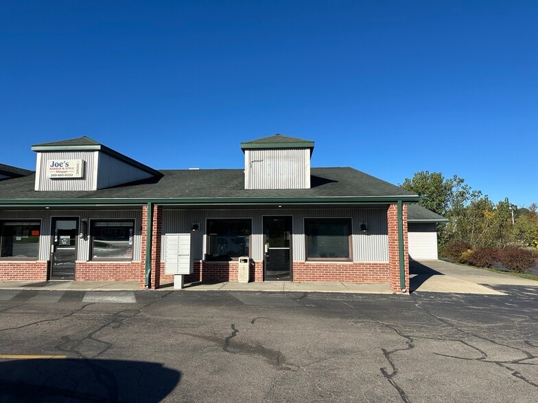 2010 S 11th St, Niles, MI for lease - Building Photo - Image 2 of 12