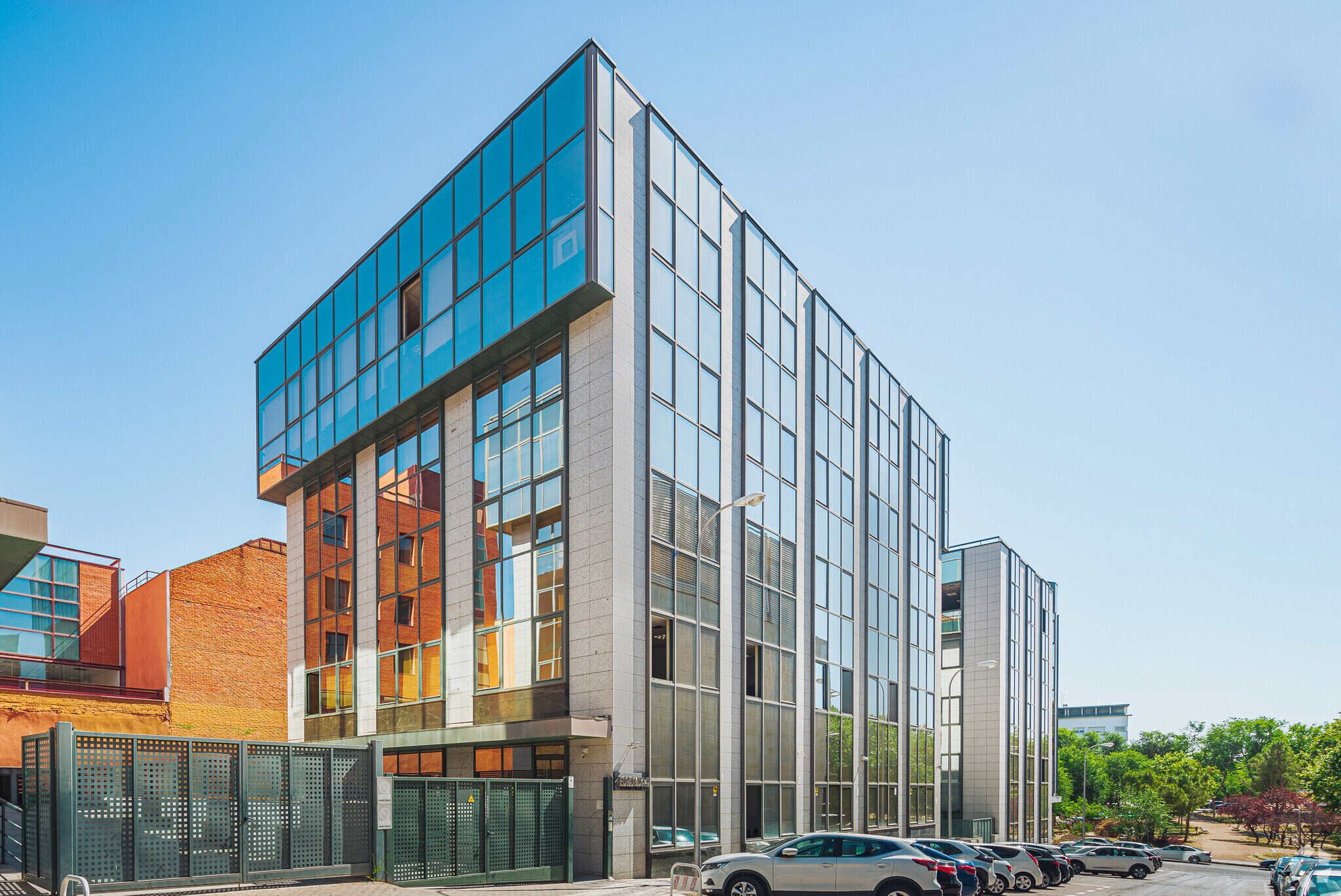 Calle Foronda, 4, Madrid, Madrid for lease Primary Photo- Image 1 of 4