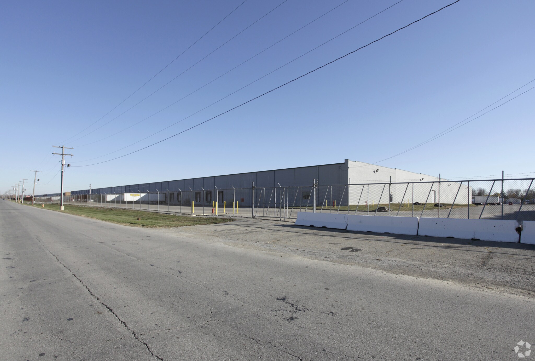 4150-4200 Lockbourne Industrial Pky, Columbus, OH for sale Primary Photo- Image 1 of 1