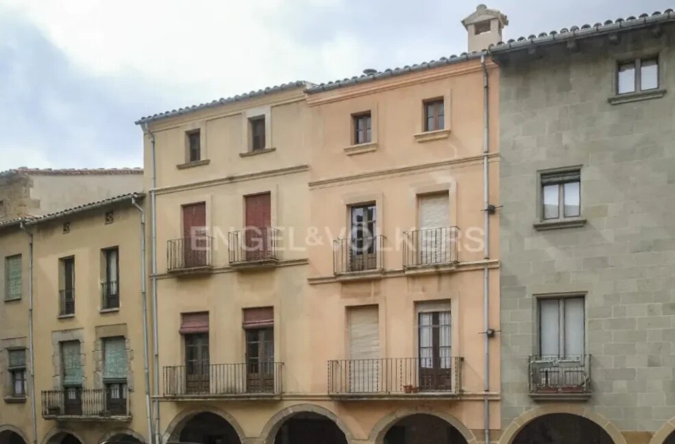 Immeuble residentiel dans Calaf, Barcelona à vendre Photo intérieure- Image 1 de 12