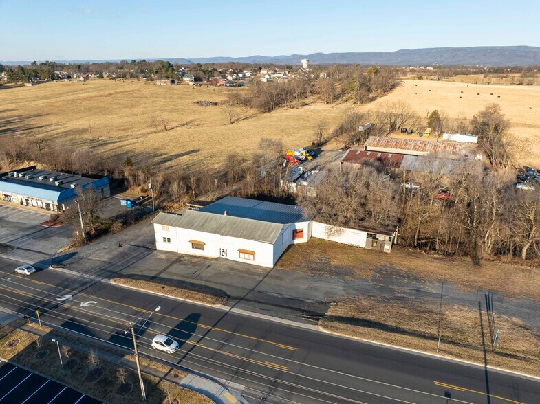 659 N Main St, Woodstock, VA à vendre - Photo du bâtiment - Image 2 de 20