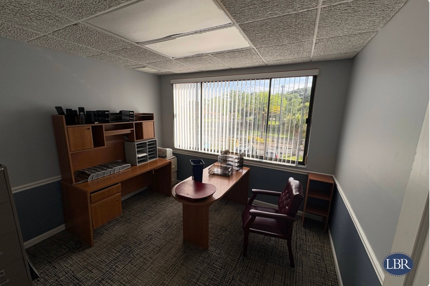 2210 S Front St, Melbourne, FL à vendre - Photo du bâtiment - Image 2 de 5