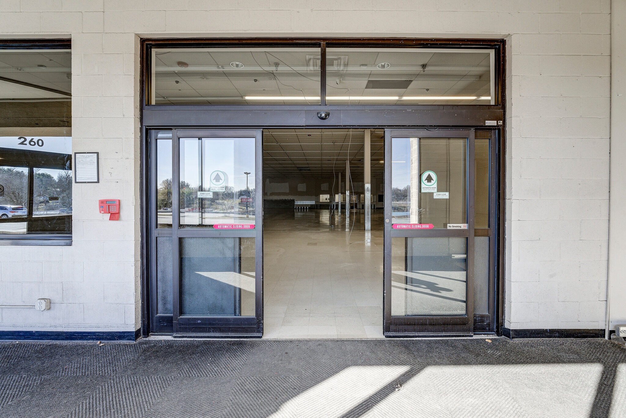 2002-2012 Lee Hwy, Bristol, VA à louer Photo intérieure- Image 1 de 8