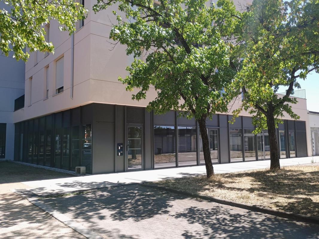 28 Avenue De L'Europe, Rillieux-la-Pape for lease Building Photo- Image 1 of 5