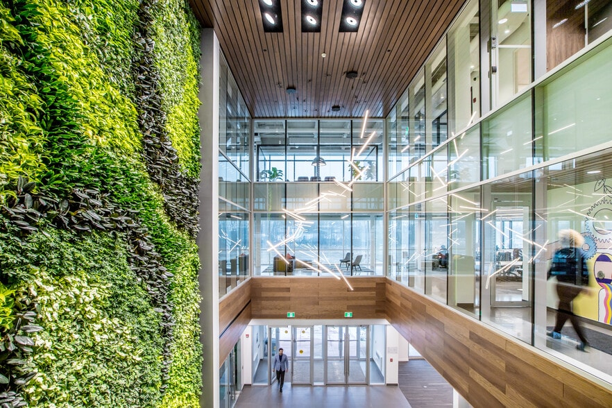 420 Wes Graham Way, Waterloo, ON for lease - Interior Photo - Image 2 of 14