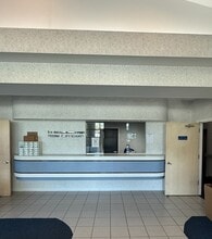 505 Druid Rd E, Clearwater, FL à louer Hall d’entrée- Image 2 de 2