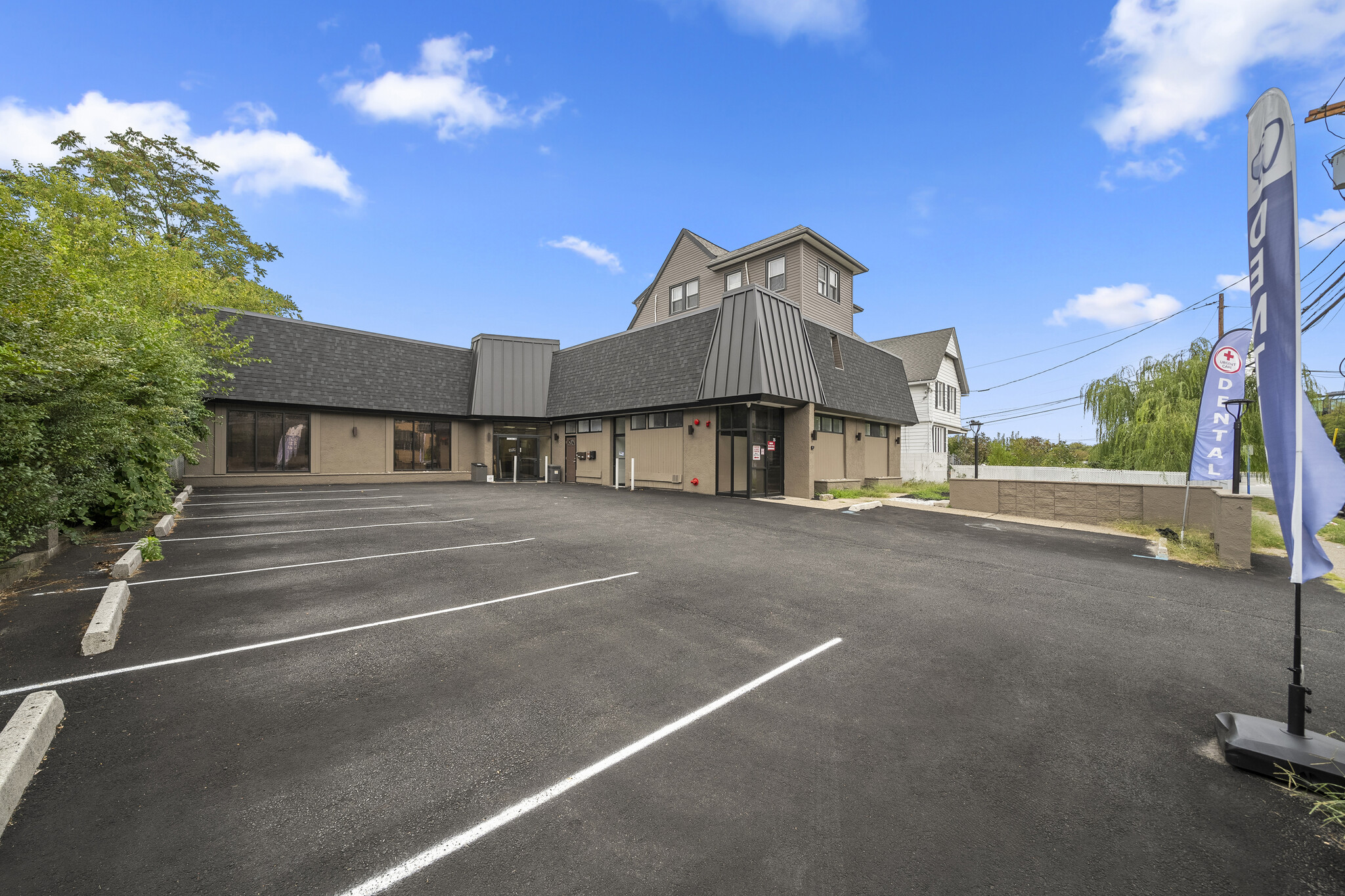 35 Pangborn Pl, Hackensack, NJ for lease Building Photo- Image 1 of 26