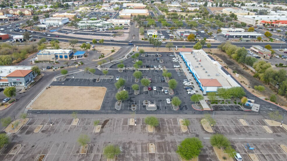 1903 S Country Club Dr, Mesa, AZ à louer - Photo du bâtiment - Image 3 de 27