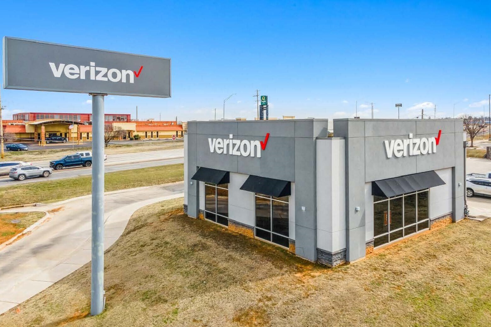 2104 S 4th St, Chickasha, OK à vendre Photo principale- Image 1 de 7