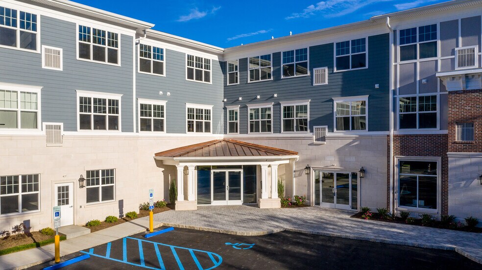 663 Springfield Ave, Berkeley Heights, NJ à louer - Photo du bâtiment - Image 3 de 4