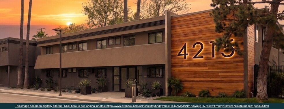 4215 Vineland Ave, Studio City, CA à vendre - Photo du bâtiment - Image 2 de 12