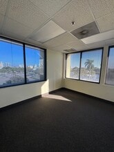 915 Middle River Dr, Fort Lauderdale, FL for lease Interior Photo- Image 1 of 2