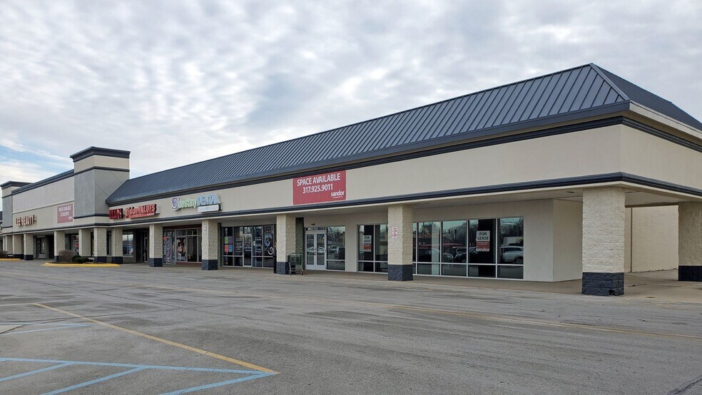 8101-8347 Pendleton Pike, Indianapolis, IN à louer - Photo du bâtiment - Image 3 de 6