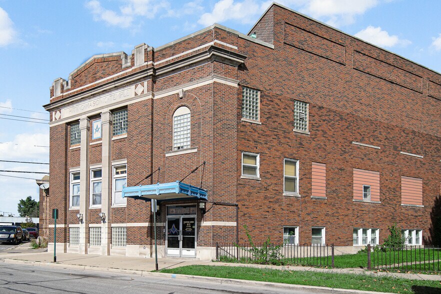 512 Temple St, Whiting, IN à vendre - Photo du bâtiment - Image 1 de 21